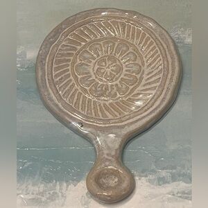 ❄️Last Chance $5❄️Cream With Hints of Blue Spoon Rest